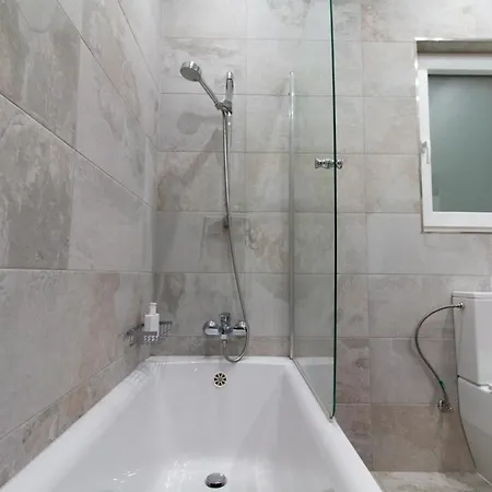 Sandstone 17 * Marsaskala