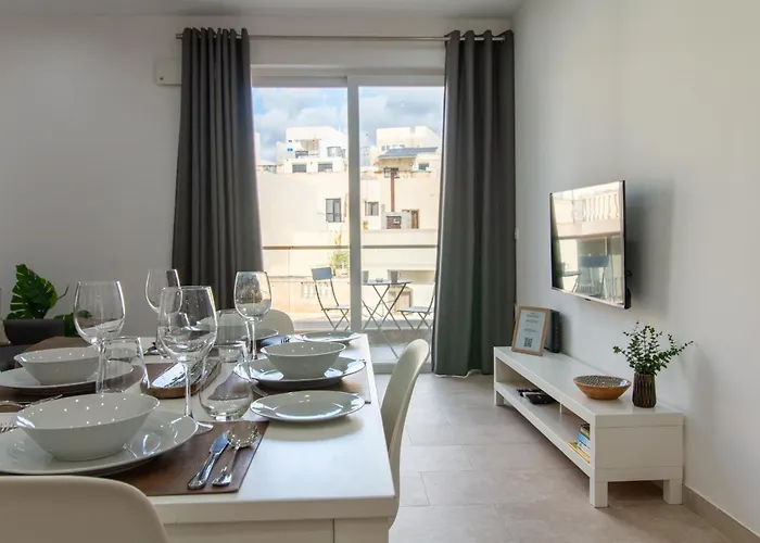 Sandstone 17 * Marsaskala